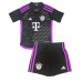 Bayern Munich Kingsley Coman #11 Replika babykläder Bortaställ Barn 2023-24 Kortärmad (+ korta byxor)